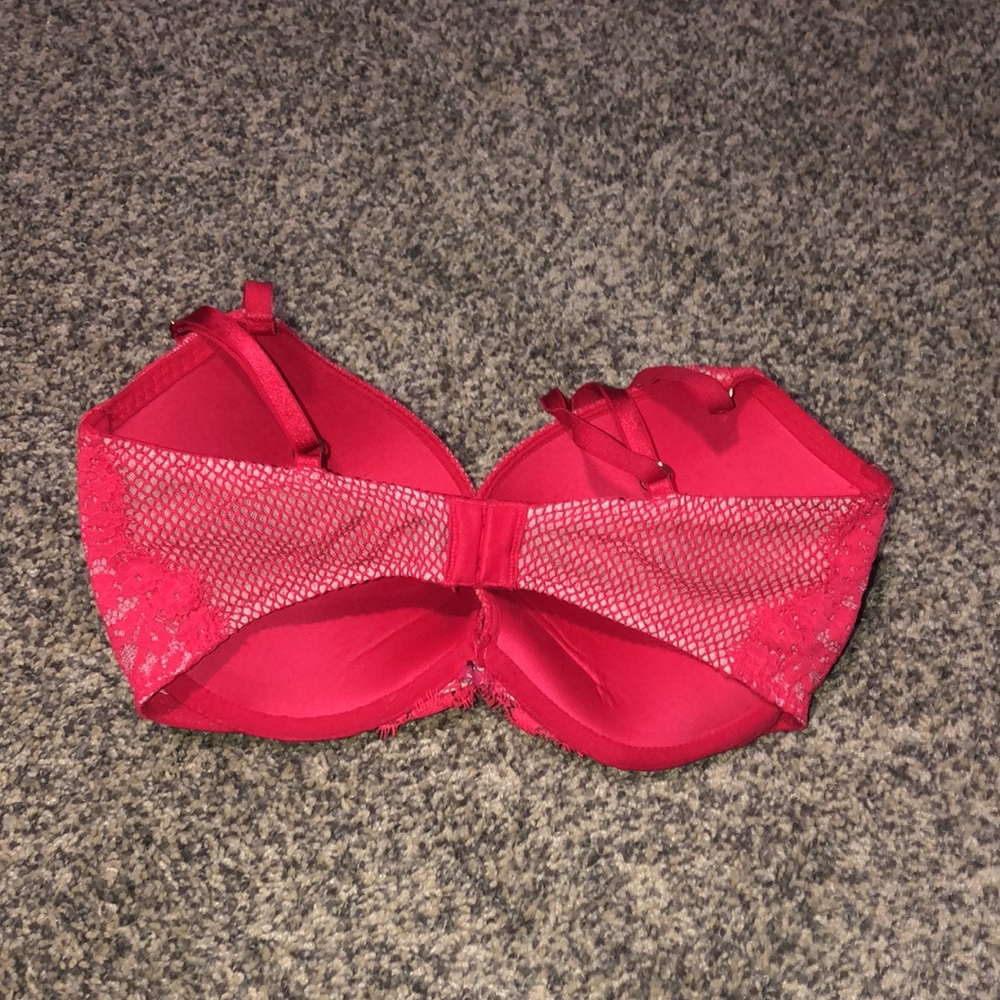 Victoria Secret Bra - Picture 3 of 5